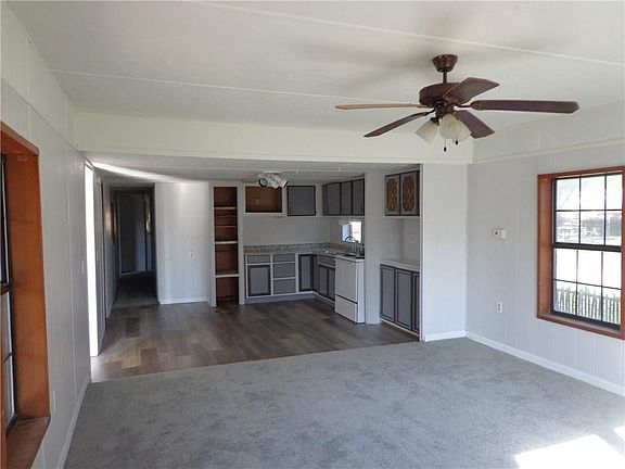 4th image of 3304 1/2 2nd St