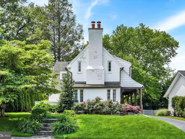 340 N 24th St, Camp Hill, PA 17011