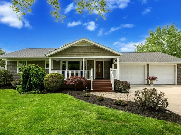 3244 Oser Rd, Barberton, OH 44203
