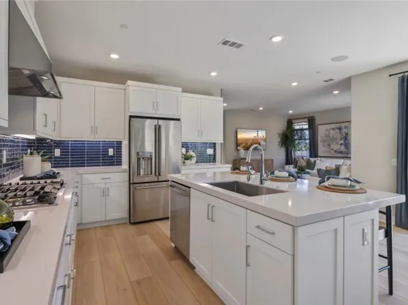 645 Guy Turner Dr, Camarillo, CA 93010