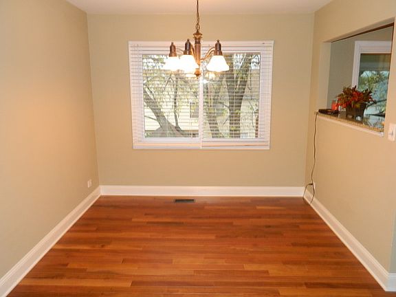 4th image of 5137 Chambers Dr