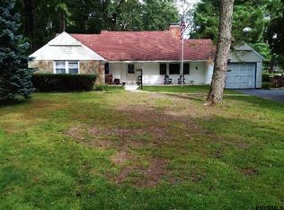 40 Loudon Pkwy, Loudonville, NY 12211