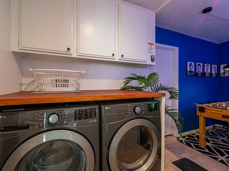 Buckskin Cir — Photo 14