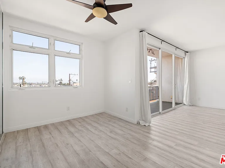 900 Euclid St #404 — Photo 7