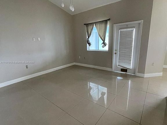 5th image of 13314 Glenmoor Dr