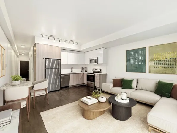 Welcome to Dexter Hayes! Modern convenience with exceptional views!