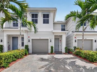 Merrick Square, Pembroke Pines, FL 33027