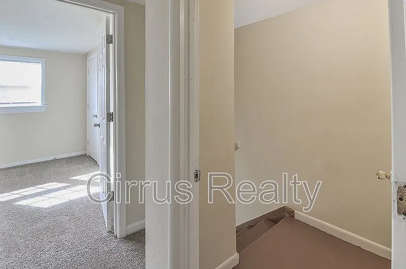 2 bed, 1.0 bath, 710 sqft, $995 — Photo 4