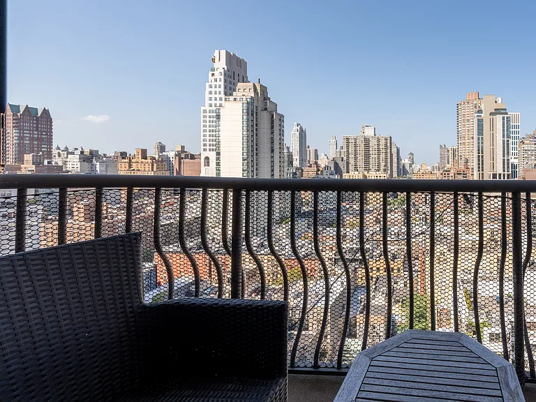 343 E 74th St #Penthouse 2B — Photo 12