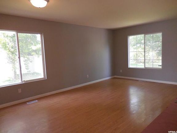 4th image of 403 E Cattail Ct