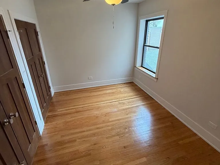 4886 N Hermitage Ave #1 — Photo 5