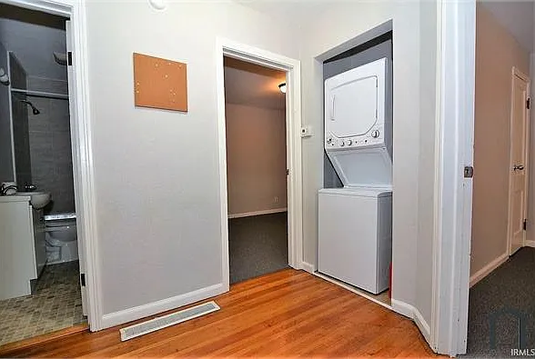 2329 Pollack Ave — Photo 6