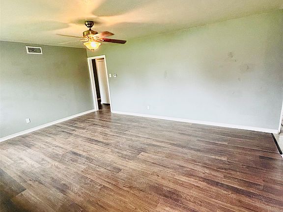 2nd image of 4247 Summitt Ridge Dr