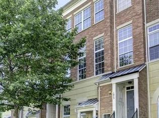 1873 Crescent Park Dr #114B, Reston, VA 20190