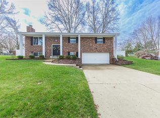 1114 Lariat Trl, Ballwin, MO