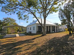 304 3rd St N, Dundee, FL 33838