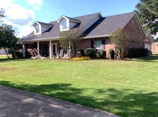 154 Cedar Creek Ln, Center, TX 75935