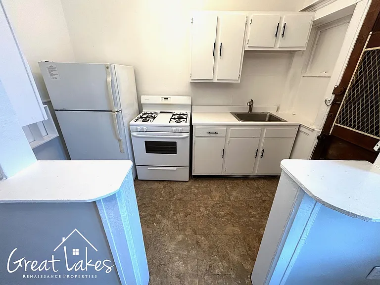 497 Prentis St — Photo 10