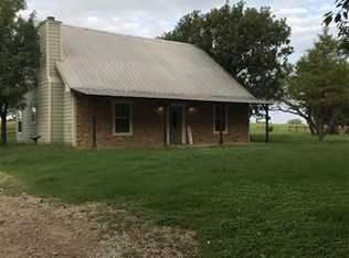 907 L R Campbell Rd, Italy, TX 76651