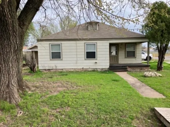 1100 W Walnut St, El Reno, OK 73036