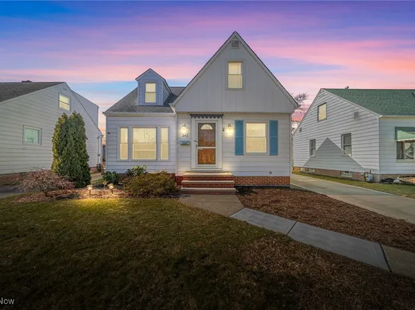 242 E 330th St, Willowick, OH 44095