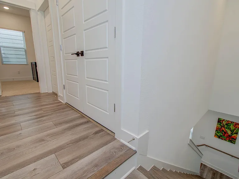 970 Highland Sound Ln — Photo 15