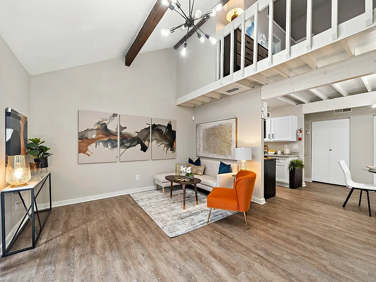 51 Ten Townhomes — Photo 22