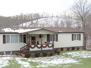 275 Lagonda Rd, Washington, PA 15301