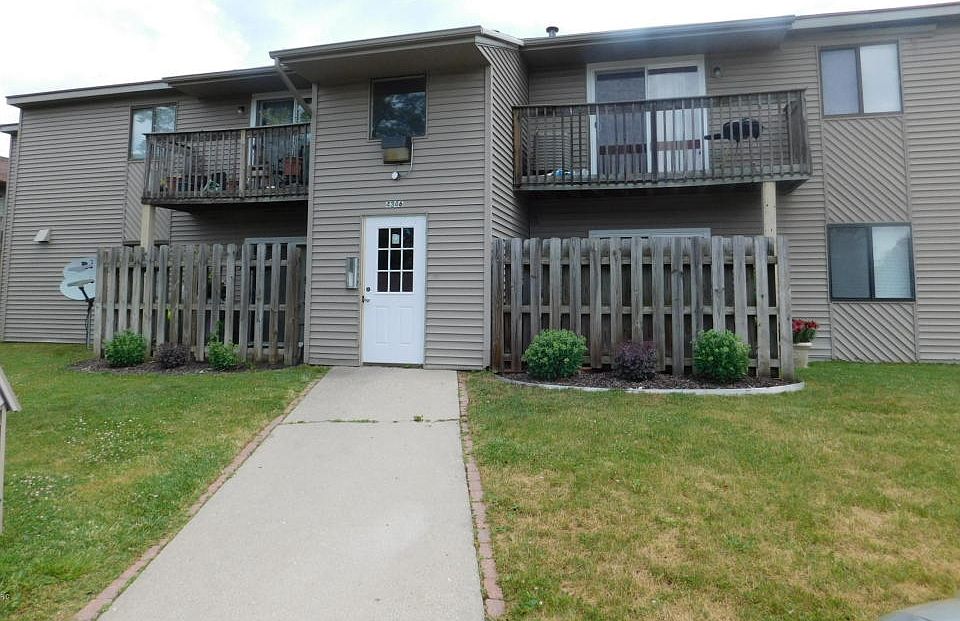 1st image of 4346 Norman Dr SE APT 203