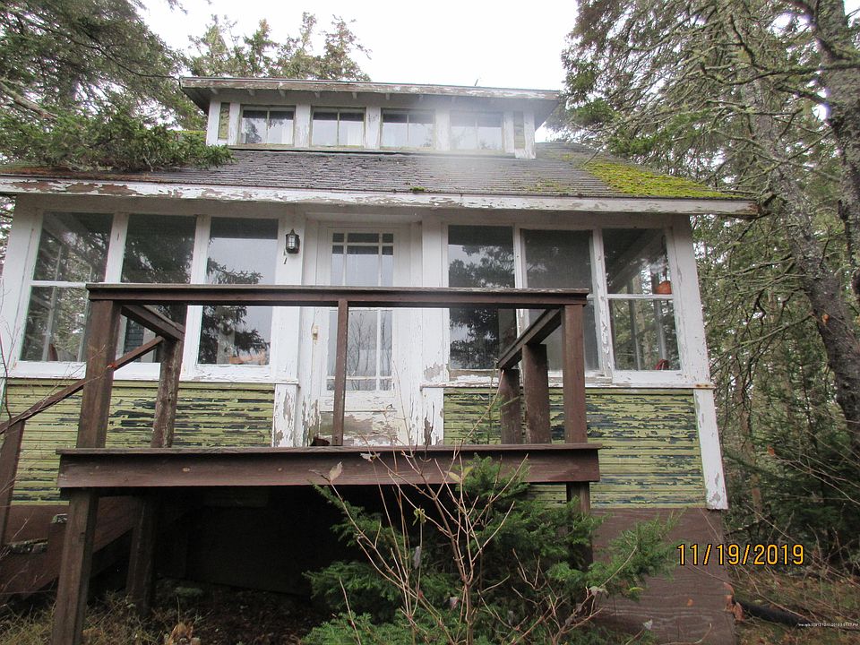 2nd image of 891 Mason Bay Rd
