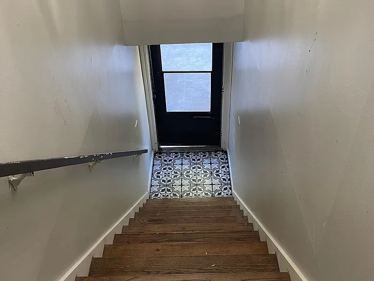 4520 N Harvey Pkwy #4 — Photo 19