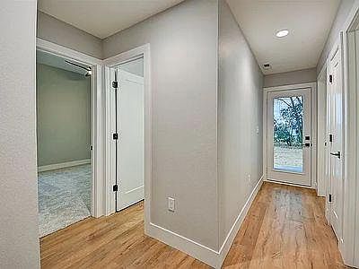 5th image of 323 N George St