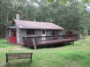 134 Farview Rd, Dingmans Ferry, PA 18328