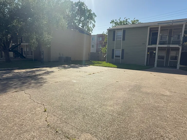 315 Manuel Dr #A — Photo 3