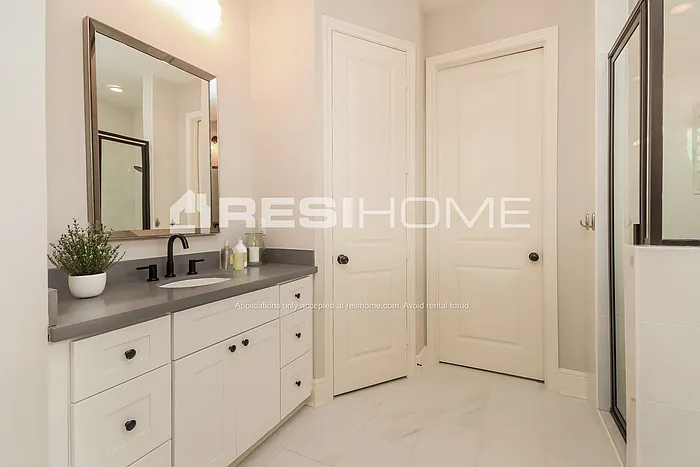 4908 Hardy St — Photo 12