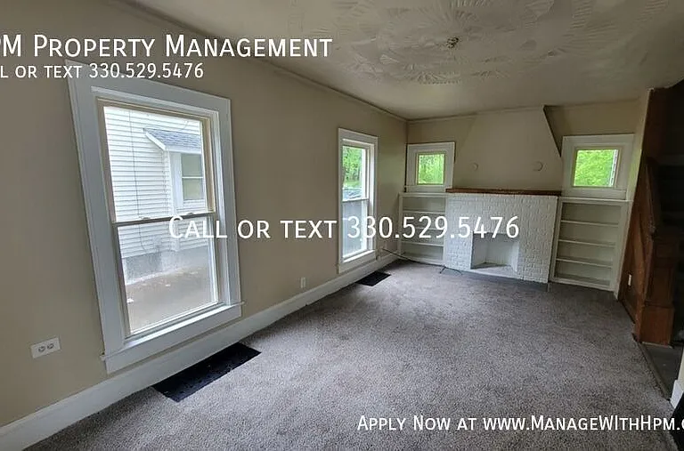 699 Noble Ave — Photo 4
