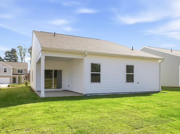 1009 Riverbank Dr, Kernersville, NC 27284