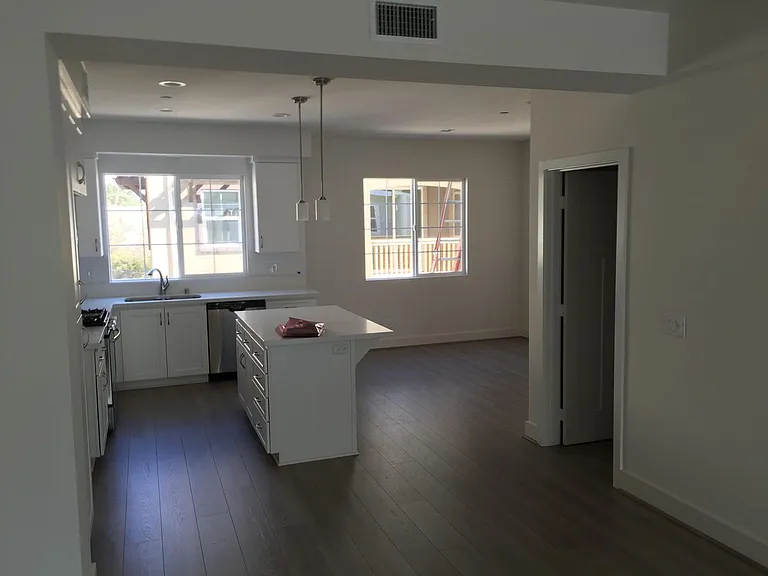 3286 Lavender Ln — Photo 1