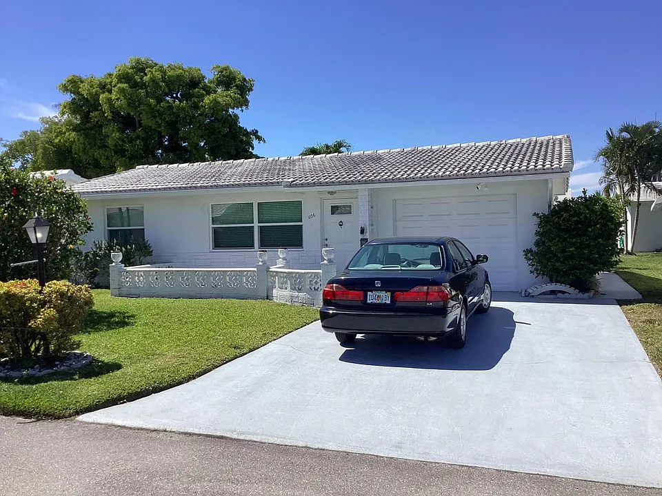 606 SW 15th St