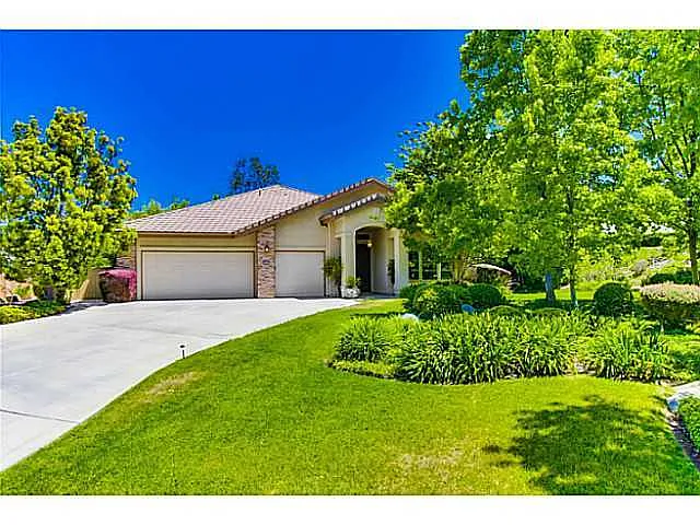 Building Photo - Crescent Knolls Gln