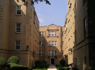 814 Forest Ave APT 3E, Evanston, IL 60202