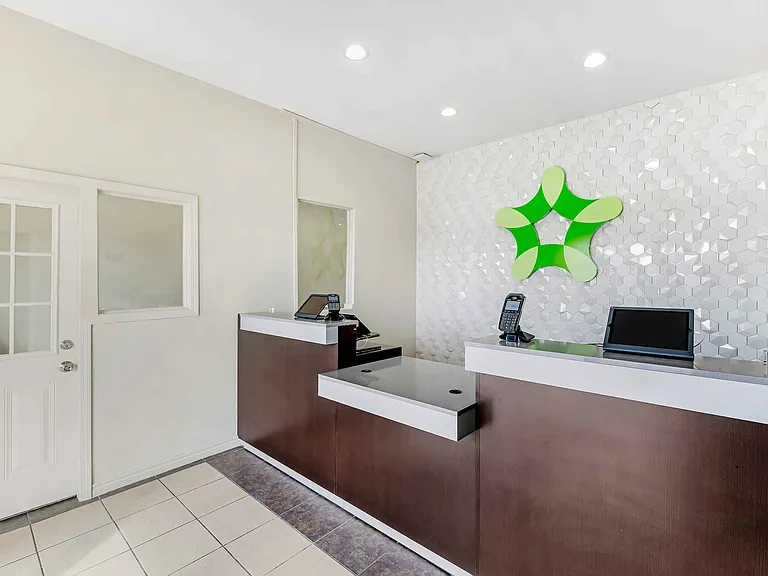 Lobby and Guest Check-in