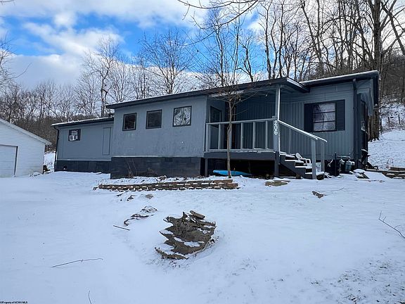 2nd image of 206 Willow St