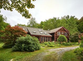 11 Swift River Rd, Cummington, MA 01026
