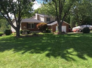 13579 Peppertree Ave NW, Mogadore, OH