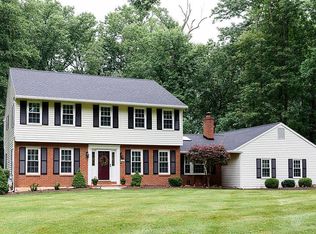 656 Thorncroft Dr, West Chester, PA 19380