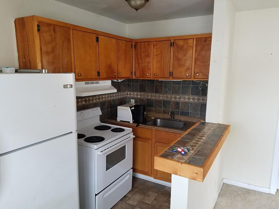 2nd image of 1427 Kingston Ave