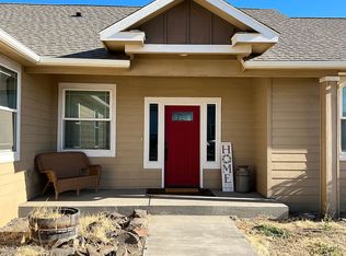 1135 Columbia View Dr, Arlington, OR 97812