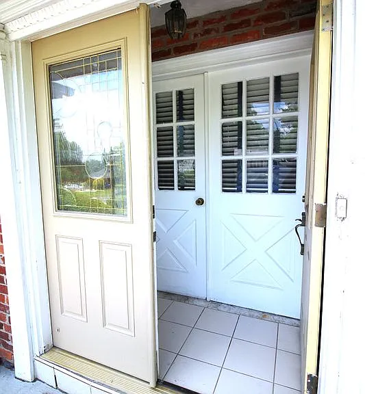 11703 Caplinger Rd #2 — Photo 2