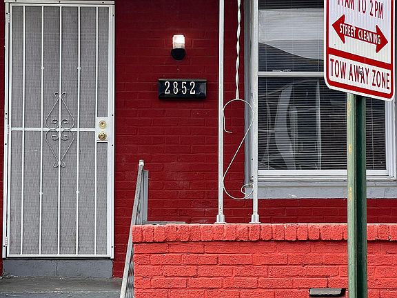 3rd image of 2852 W Mulberry St